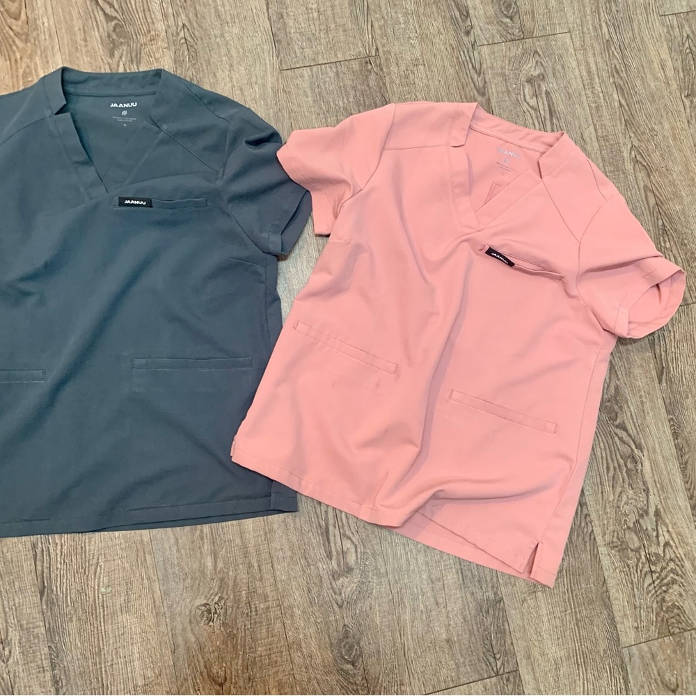 Jaanuu Short Sleeve scrub tops in Charcoal and Blush